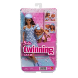 BARBIE CUCCIOLI A PASSEGGIO...